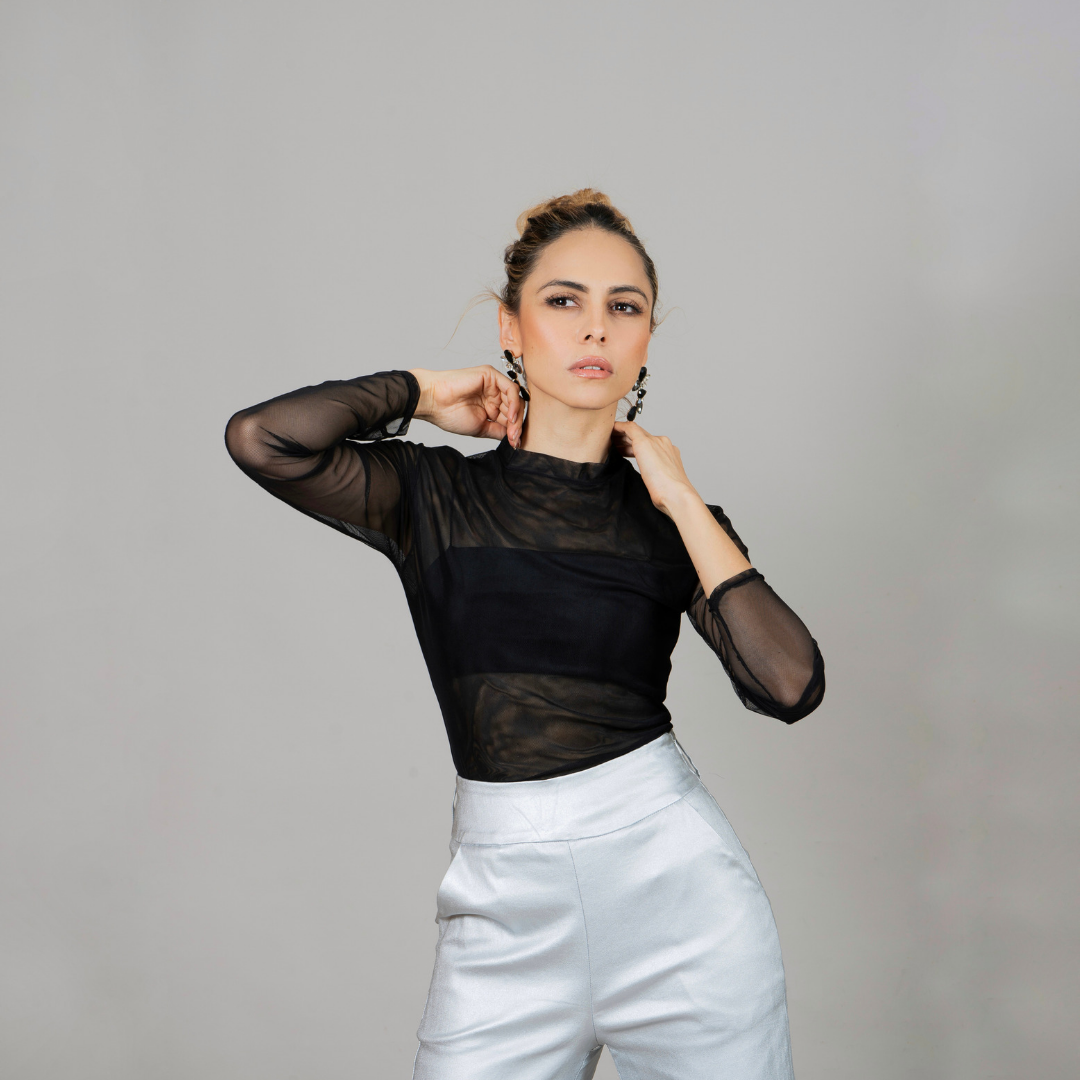 Blusa Negra Transparencia