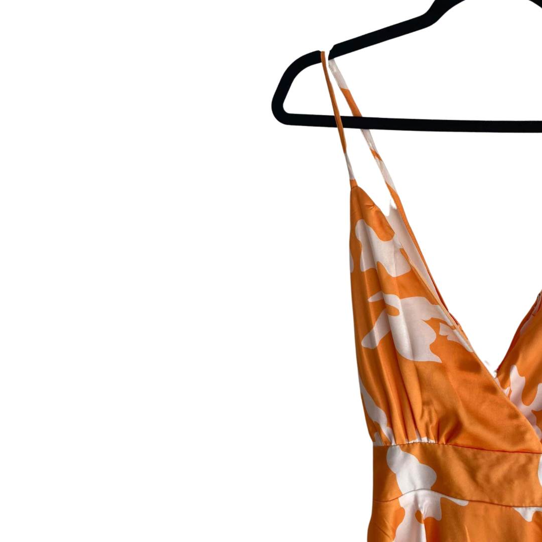 Vestido corto naranja con blanco