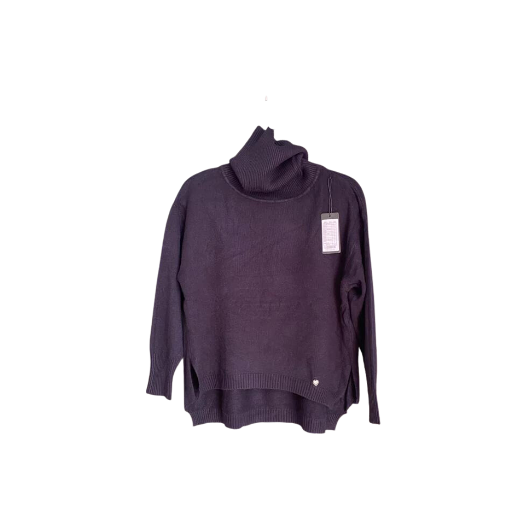 Suéter cuello alto azul marino