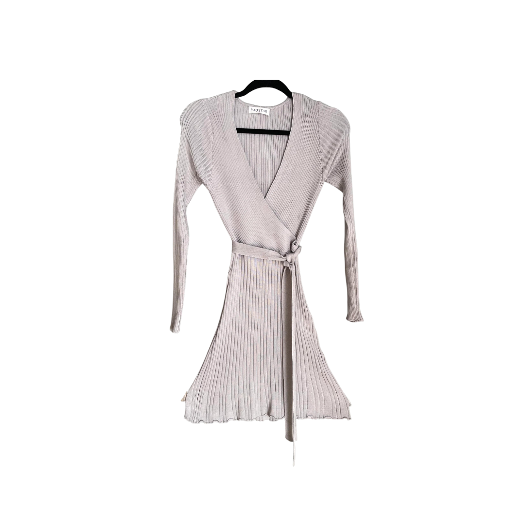 Vestido manga larga con cinturón gris