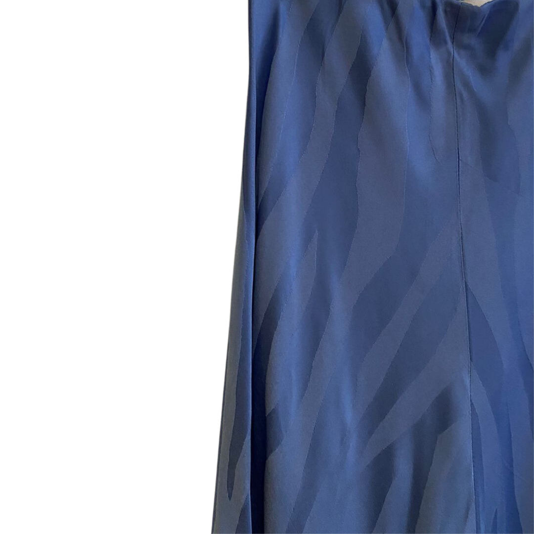 Falda satinada Azul línea A